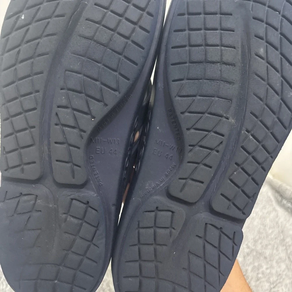 Oofos The Original Recovery Footwear Navy Blue Mens 11 Womens 13